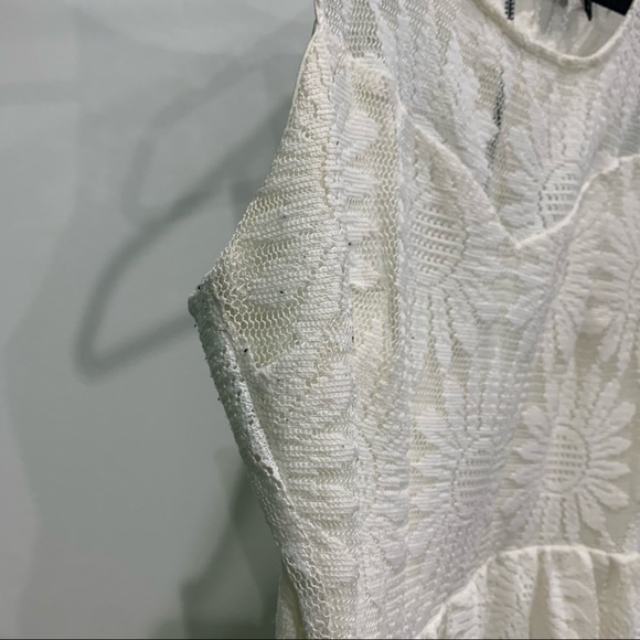 white lacy dress - Picture 3 of 6